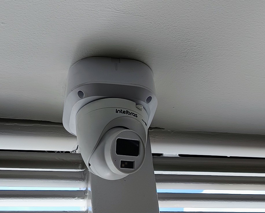 Instalação de câmera de segurança
